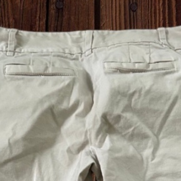 Ann Taylor Petite Capris 2P - Picture 11 of 11